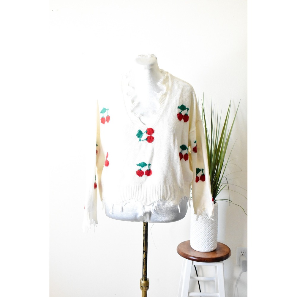 Polly & Esther Cherry Sweater Womens L White Oversized Cropped Distressed V-Neck